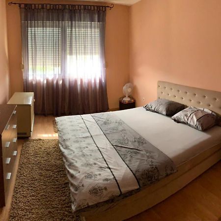 מוסטר Apartment Sunny Bulevar מראה חיצוני תמונה