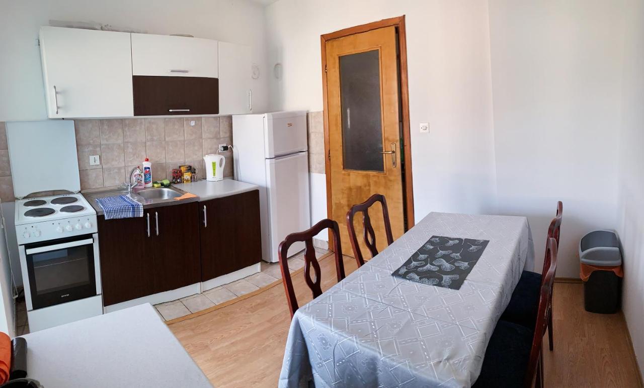 מוסטר Apartment Sunny Bulevar מראה חיצוני תמונה