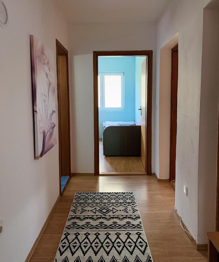 מוסטר Apartment Sunny Bulevar מראה חיצוני תמונה